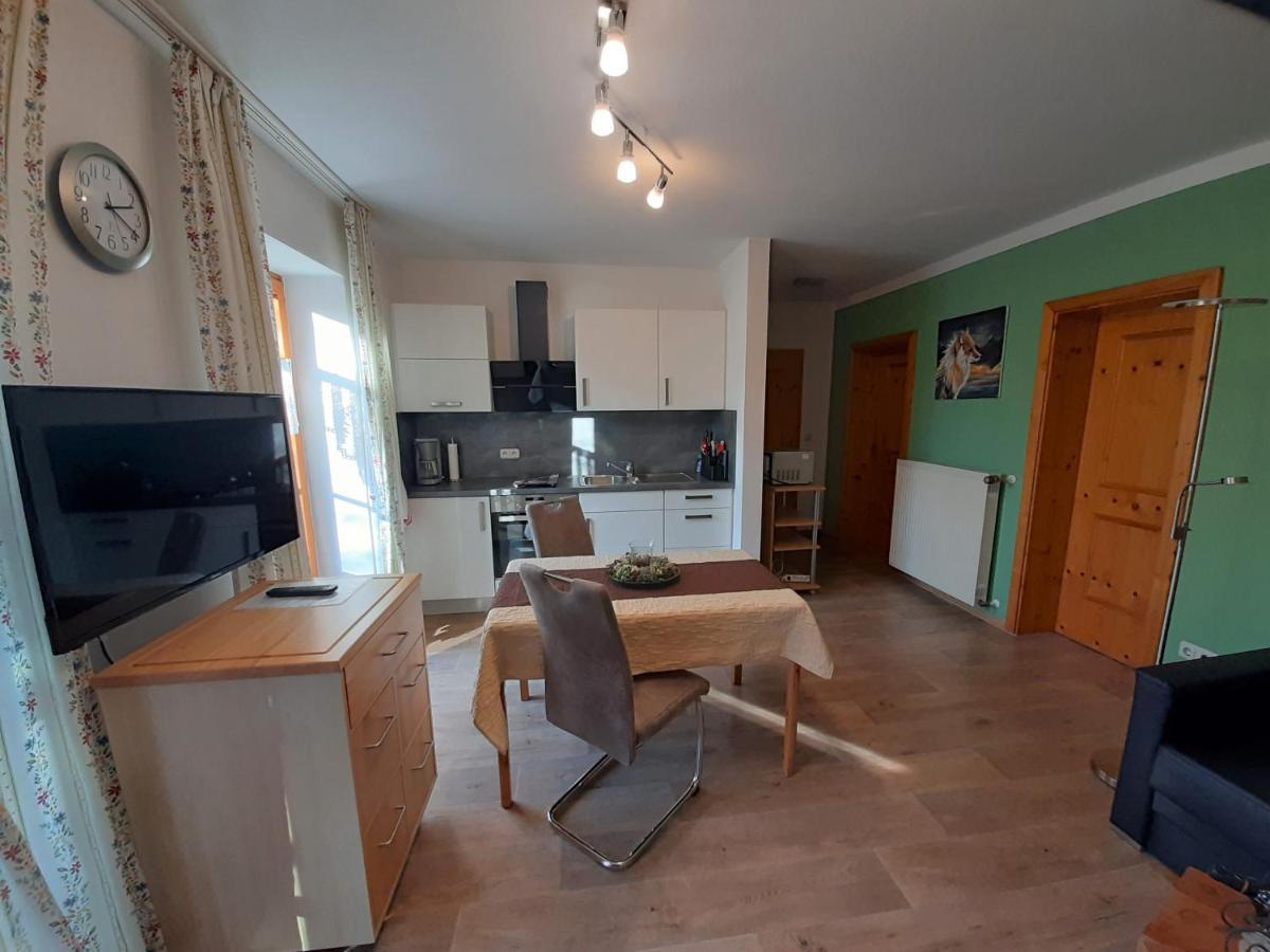 Ferienwohnung Beate Zierer Eslarn Bagian luar foto